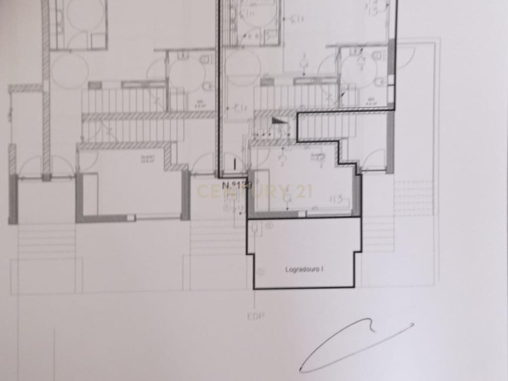 Apartamento com três quartos em Mozelos, Santa Maria da Feira - Image 19