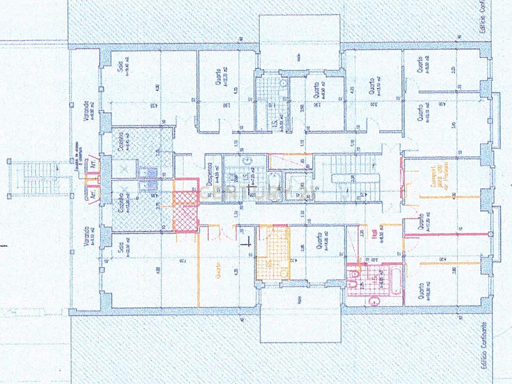 Apartamento T3 à venda na Rua Morais Soares, com lugar de parqueamento. - Image 23