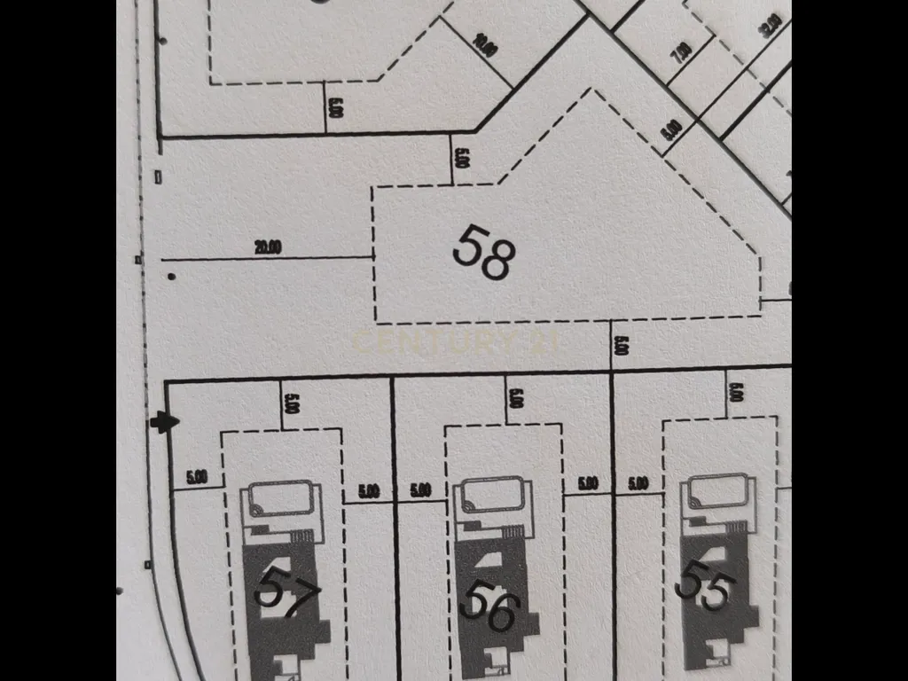 Lote exclusivo para construção de moradia isolada - Image 17