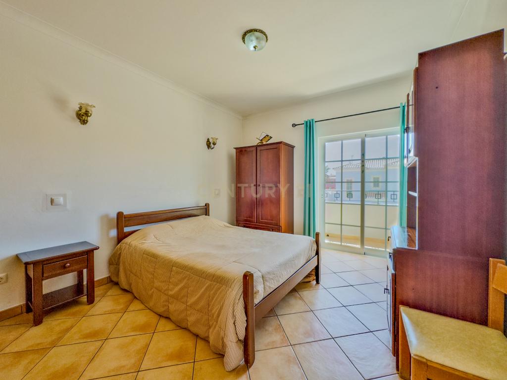 Moradia T3+1 com garagem, Porto de Mós, Lagos - Image 18