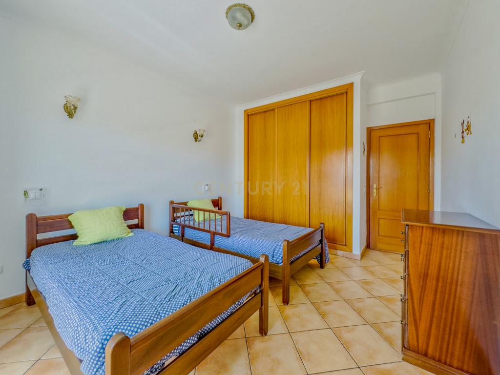 Moradia T3+1 com garagem, Porto de Mós, Lagos - Image 22