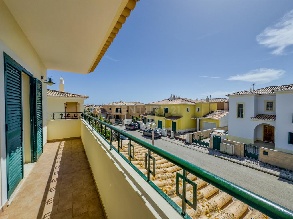 Moradia T3+1 com garagem, Porto de Mós, Lagos - Image 24