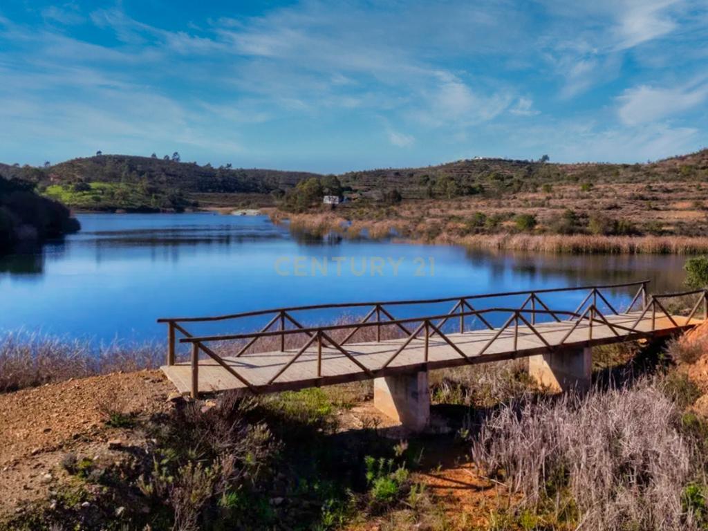 Herdade de 271 Hectares no Barlavento Algarvio, com moradia + 4 estudios, piscina, 9 barragens, 3 estufas. - Image 64