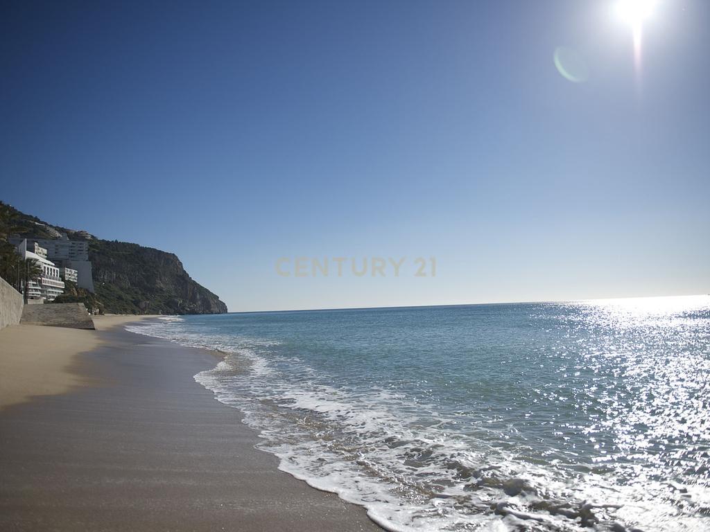 Moradia T4 Isolada Na Cotovia em Sesimbra. - Image 9