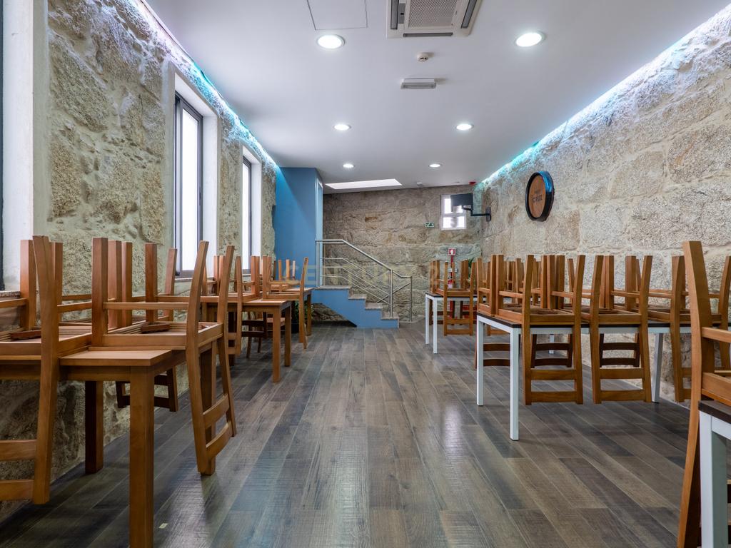 Prédio Histórico no centro do Porto - Image 12