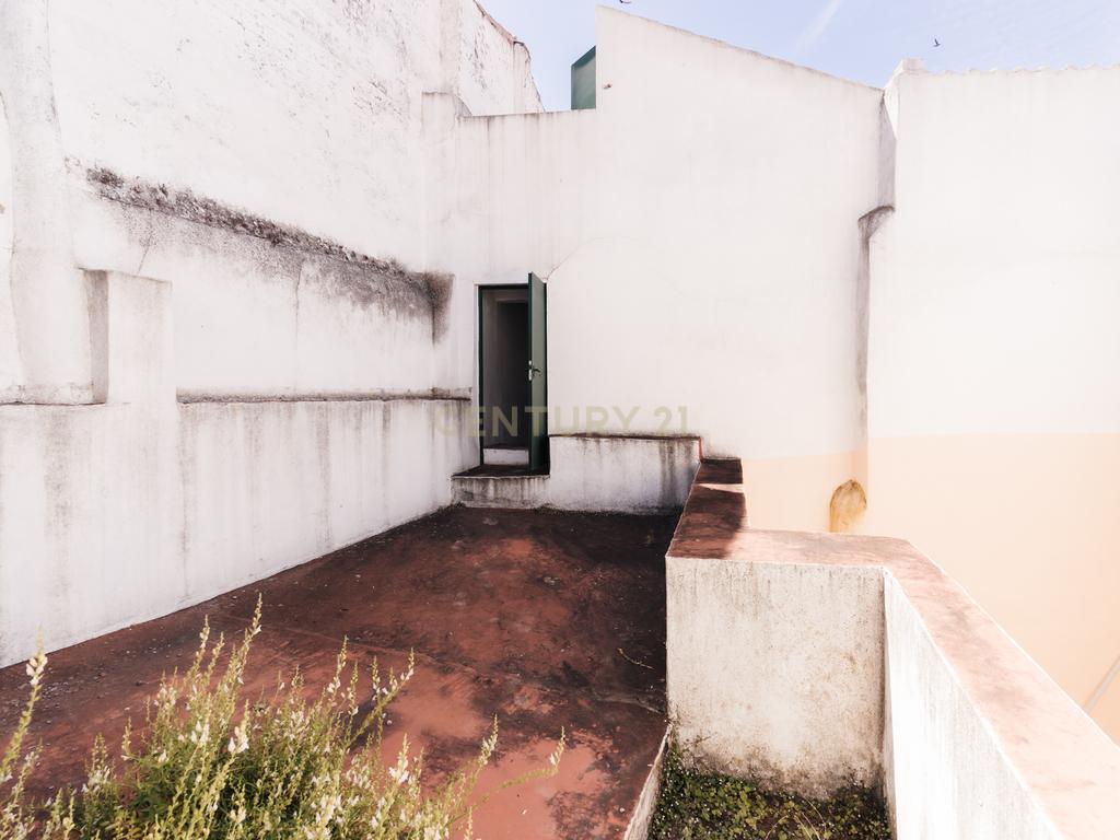 Edifício no Centro de Elvas, história e charme! - Image 17