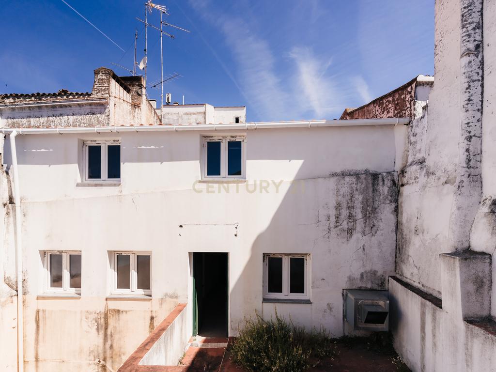 Edifício no Centro de Elvas, história e charme! - Image 18