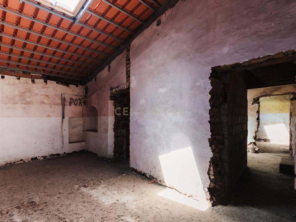Edifício no Centro de Elvas, história e charme! - Image 30