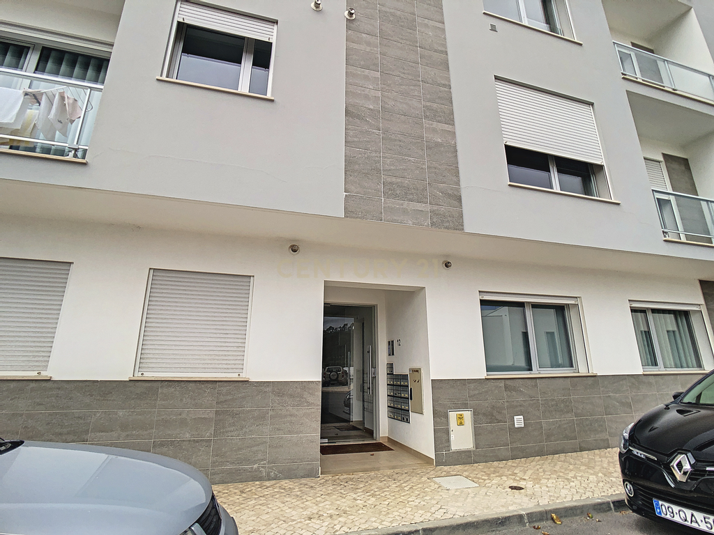 APARTAMENTO T2 - PRAIA - NAZARÉ - BEM LOCALIZADO - RÉS DO CHÃO - Image 16