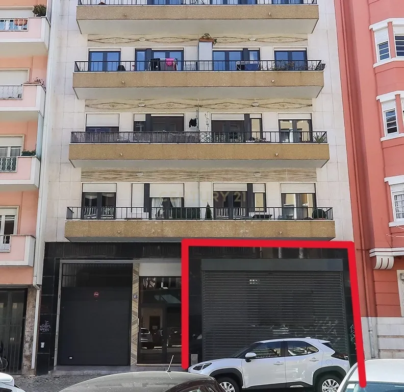 Serviços ou Habitação na Estefânia - Image 32