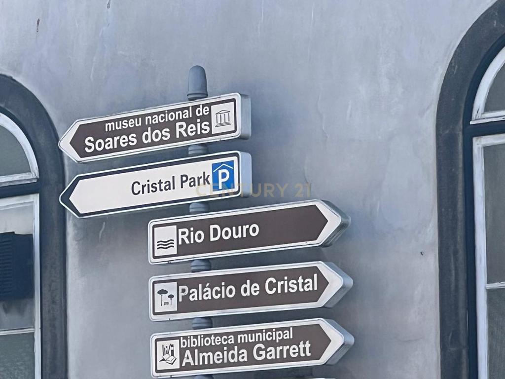 Prédio em Palácio de Cristal, Porto - Image 4