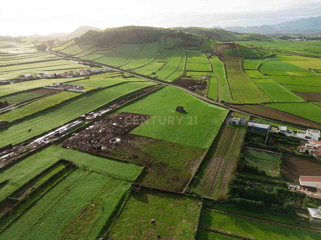 Terreno Urbanizável em Santa Bárbara, Ribeira Grande - Image 3