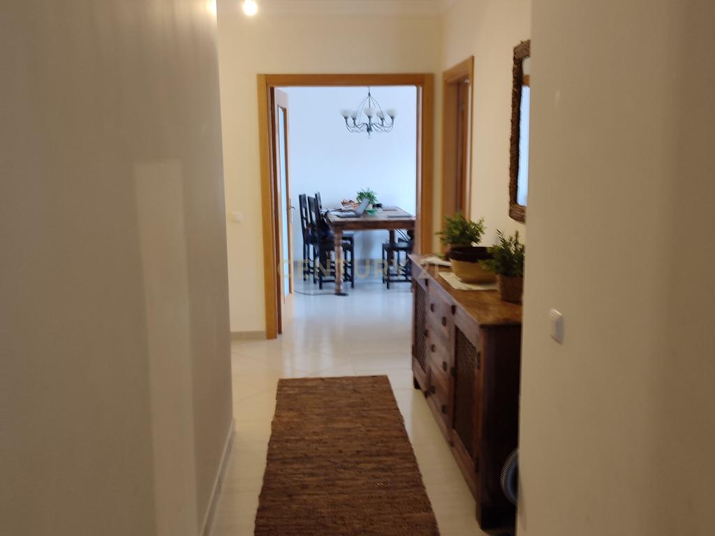 Amplo apartamento T3 na Quinta dos Arcos em Armação de Pera - Image 2