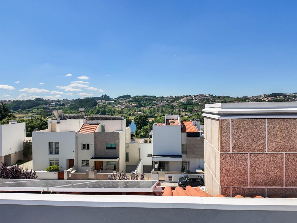 Moradia T4 com piscina e Vistas do D'Ouro em  Gramido - Image 60