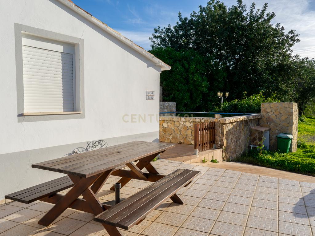 Quinta dos Netos em Santa Catarina da Fonte do Bispo - Image 34