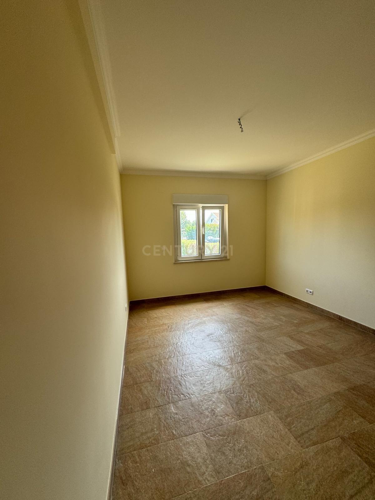 Encantadora moradia de 3 quartos situada no condomínio fechado Casas da Aldeia, em São Francisco da Serra - Image 24