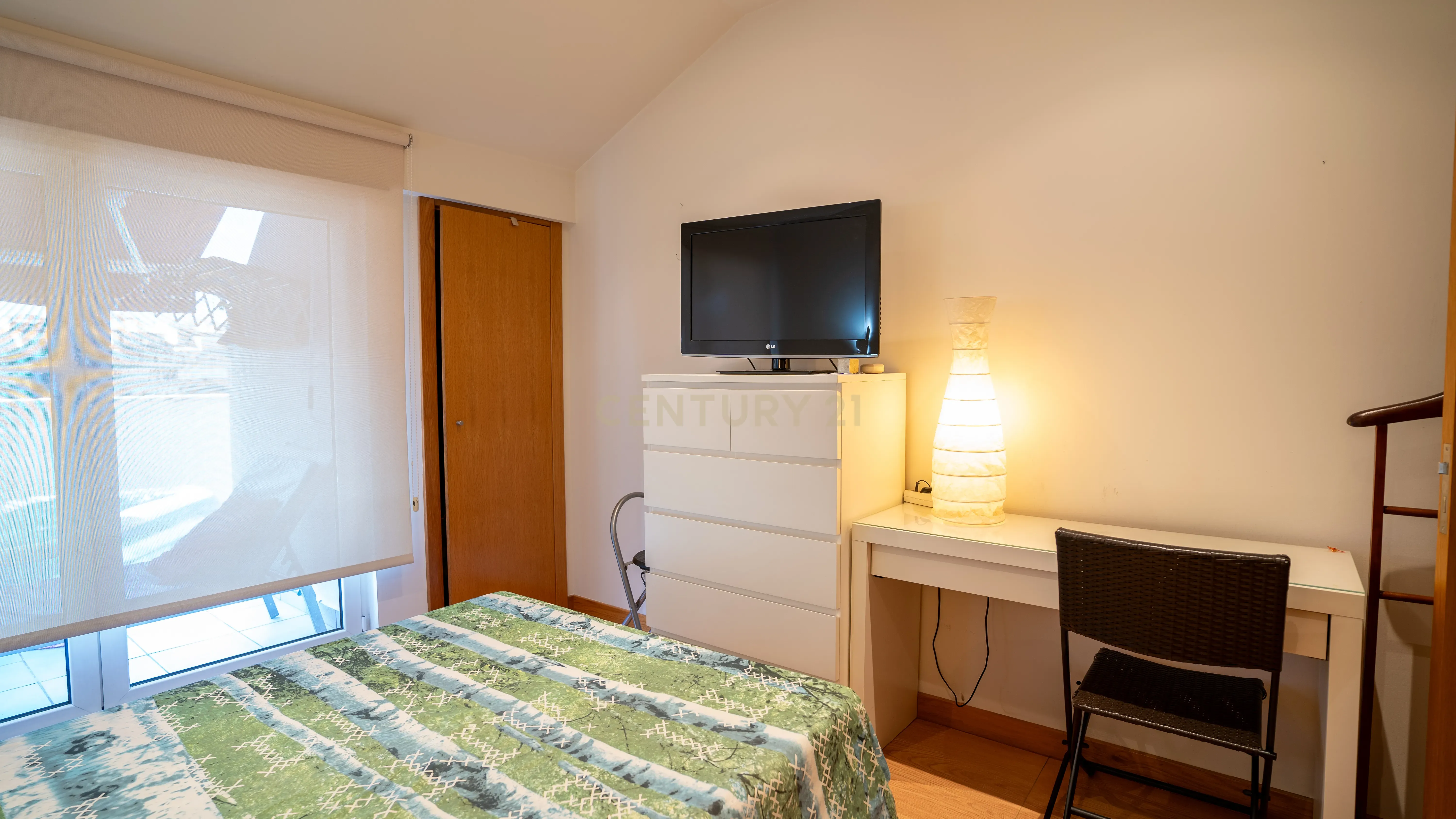 Apartamento com Terraço T2 de Charme em Benfica - Excelência e Conforto - Image 30
