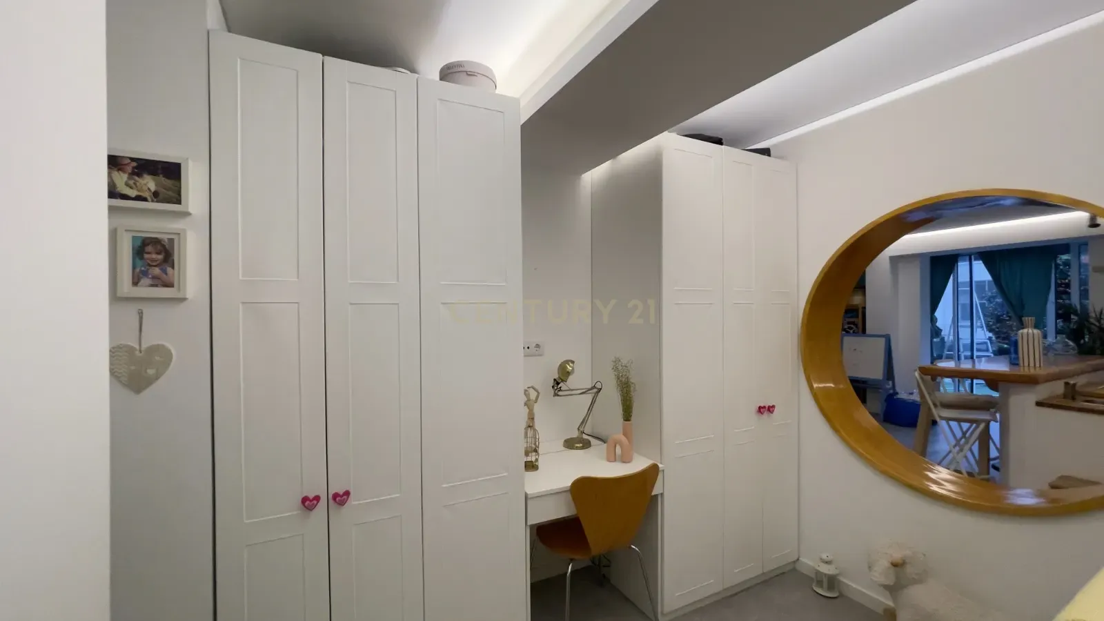 Apartamento T3 Renovado em São Domingos de Benfica – Conforto e Funcionalidade - Image 13