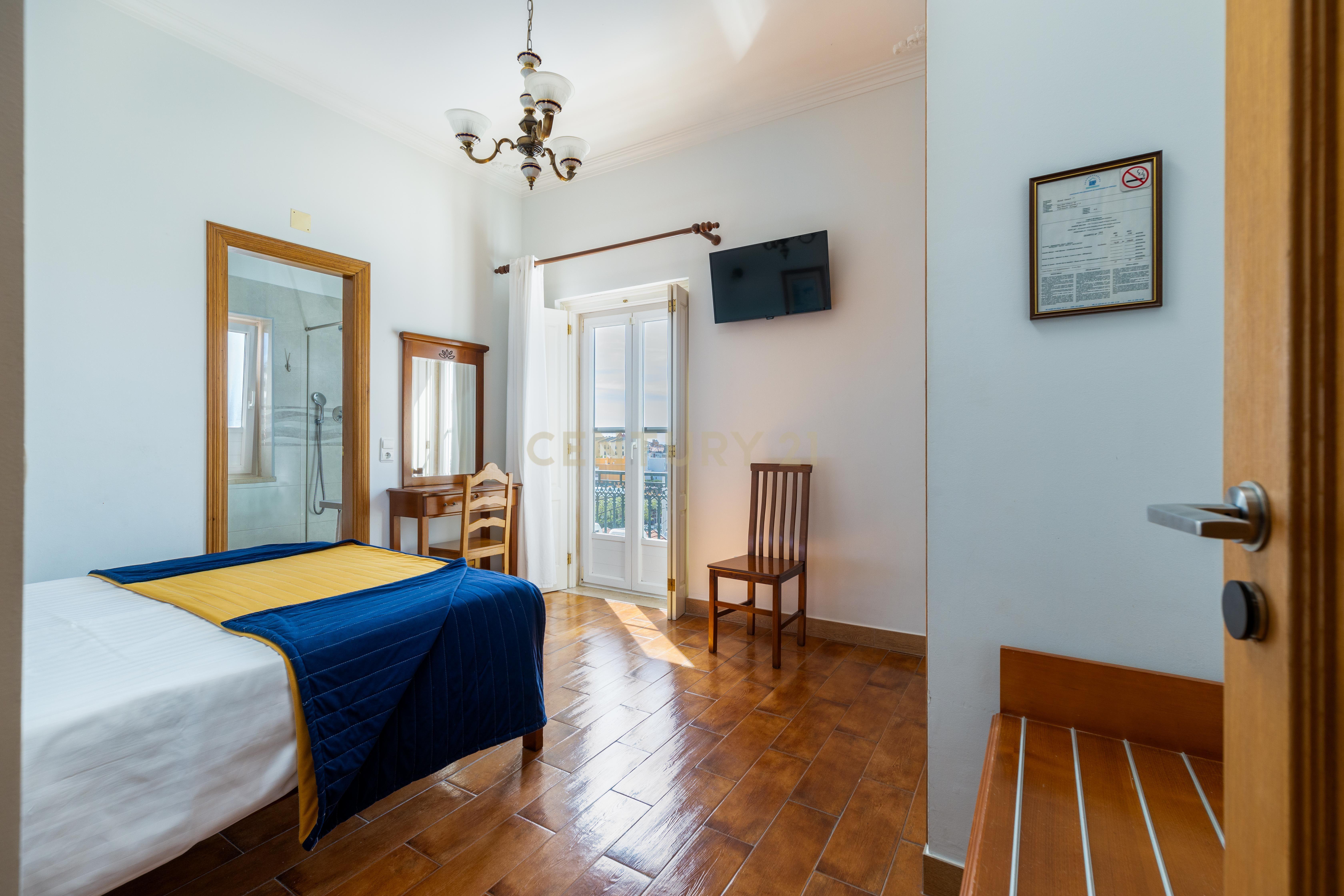 Hotel de Charme no Estoril - Image 11