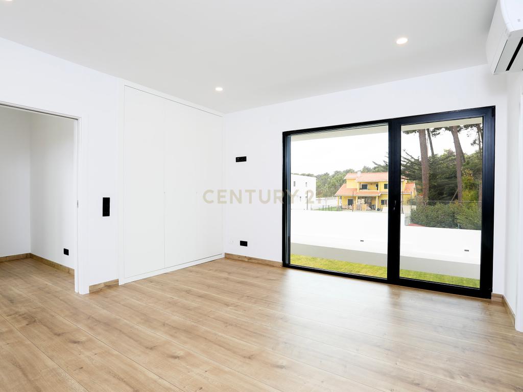 Moradia Luxo 4 Quartos na Verdizela - Image 33