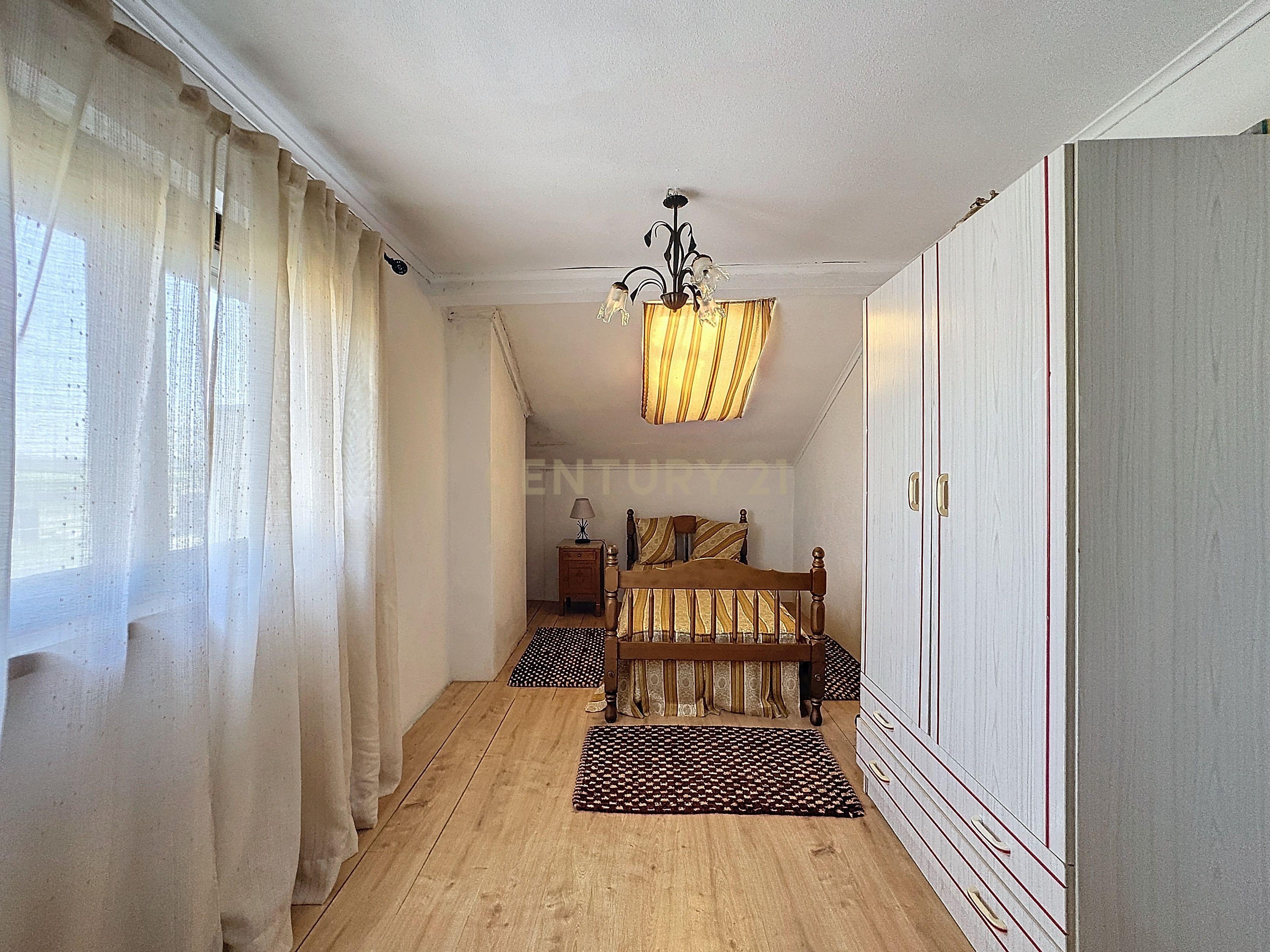 Moradia T3 + T2 + T2 , Com lindo Terreno em Sao Martinho do Porto - Image 19