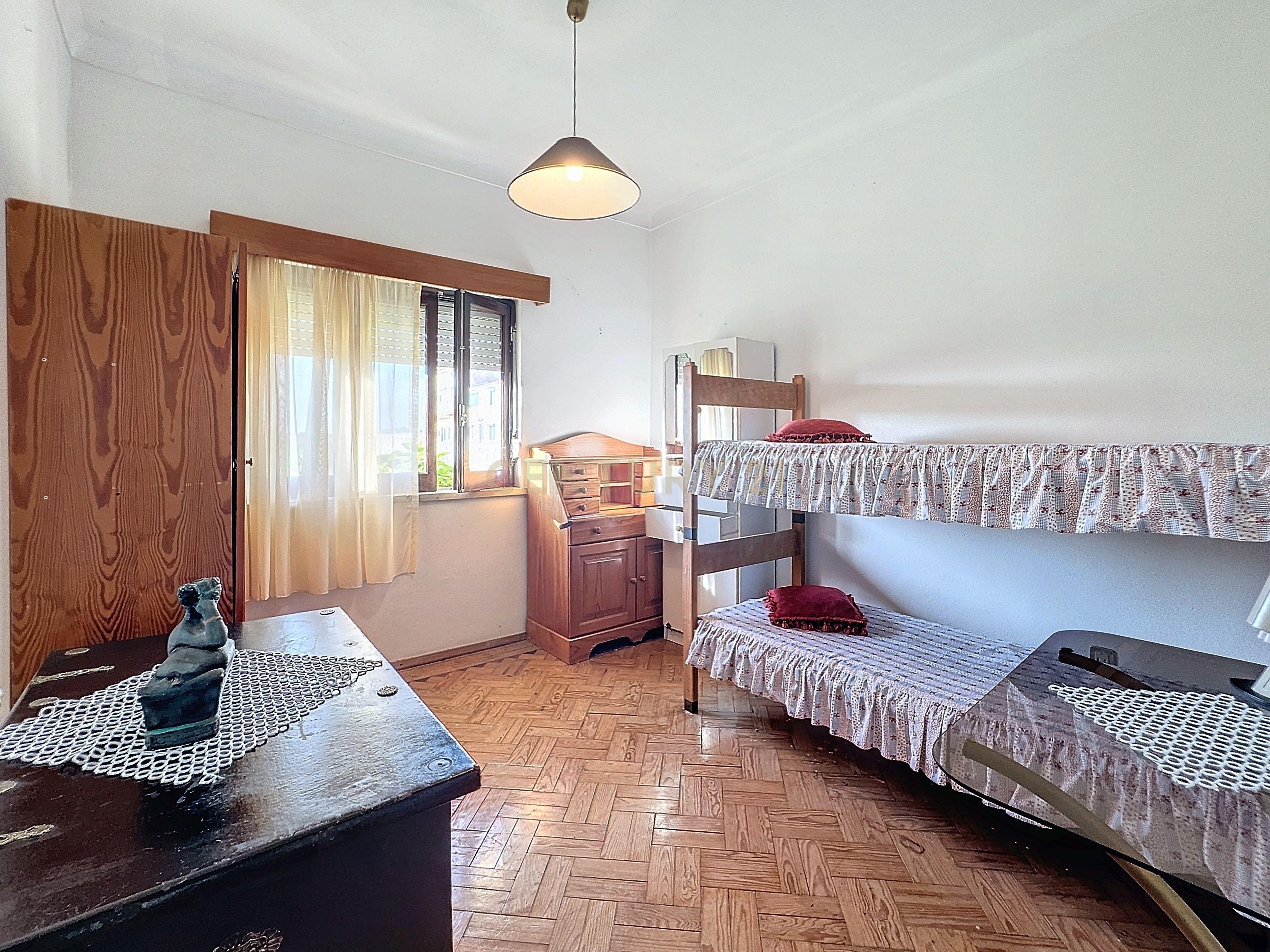 Moradia T3 + T2 + T2 , Com lindo Terreno em Sao Martinho do Porto - Image 26