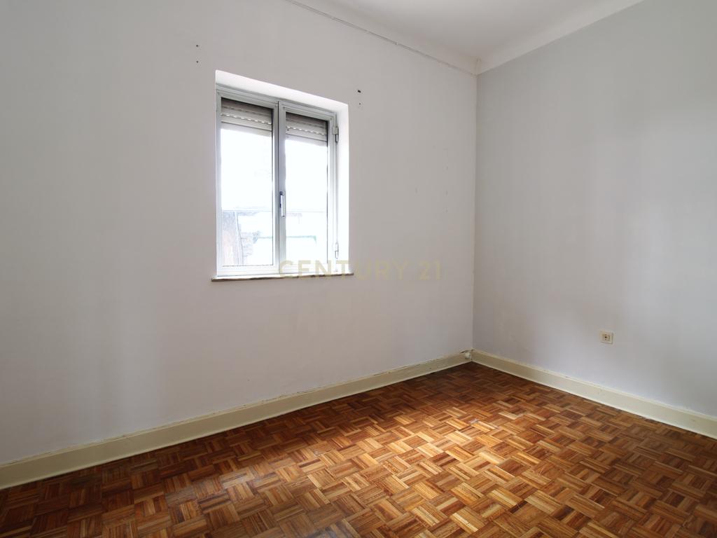 Moradia T3+T2 nos Olivais, Coimbra - Image 10
