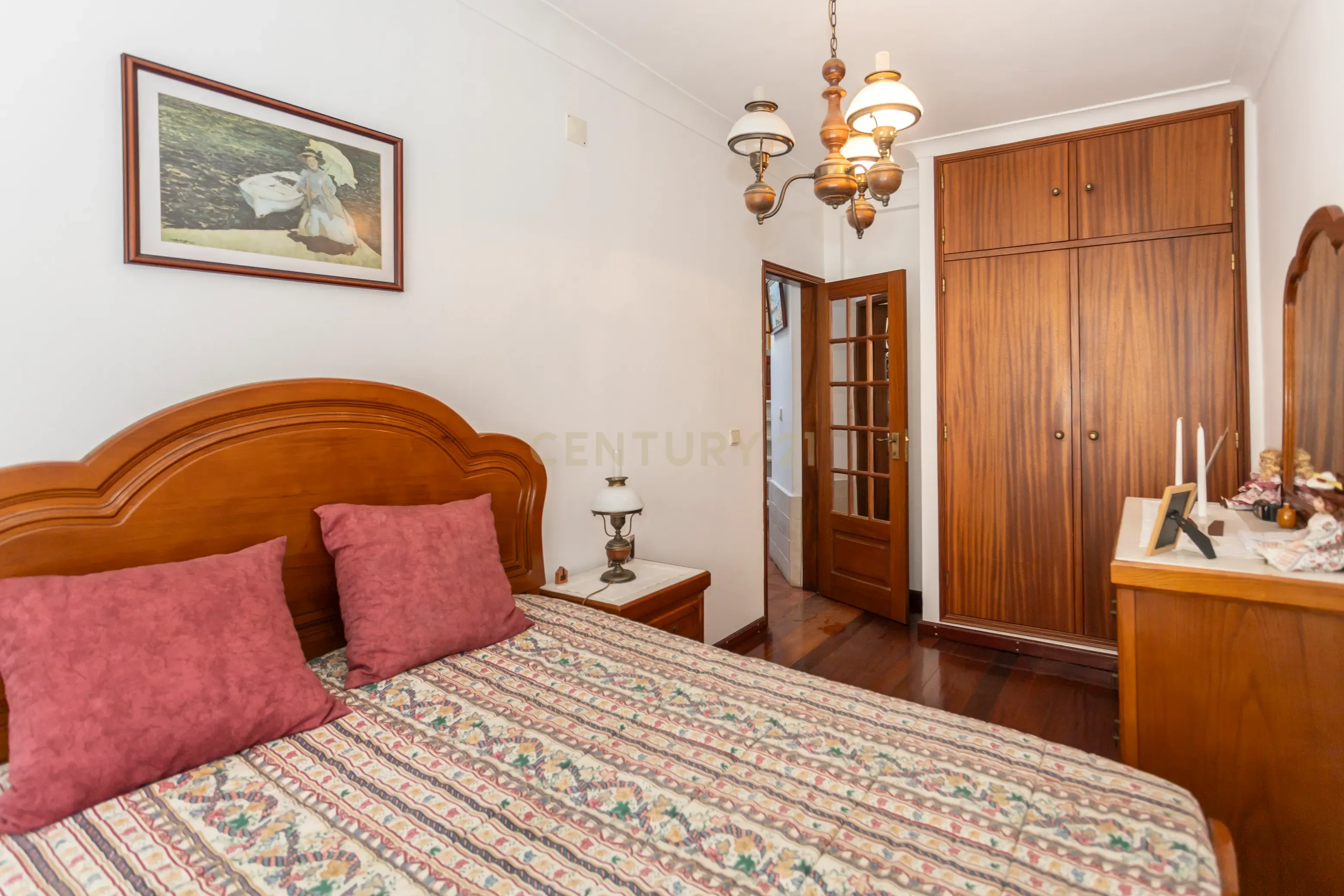 Moradia com 8 divisões na Aldeia da Piedade - Image 34