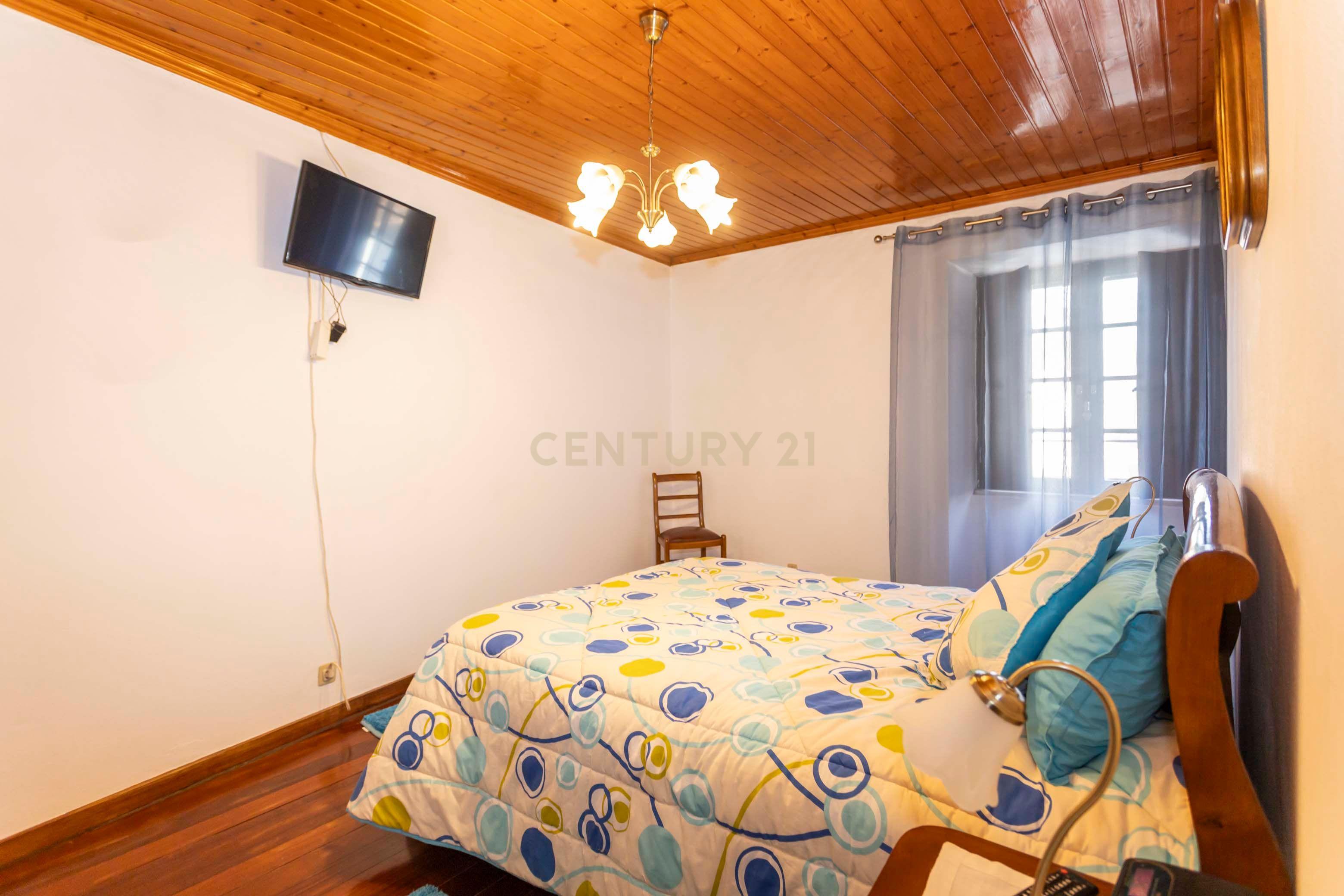 Moradia com 8 divisões na Aldeia da Piedade - Image 35