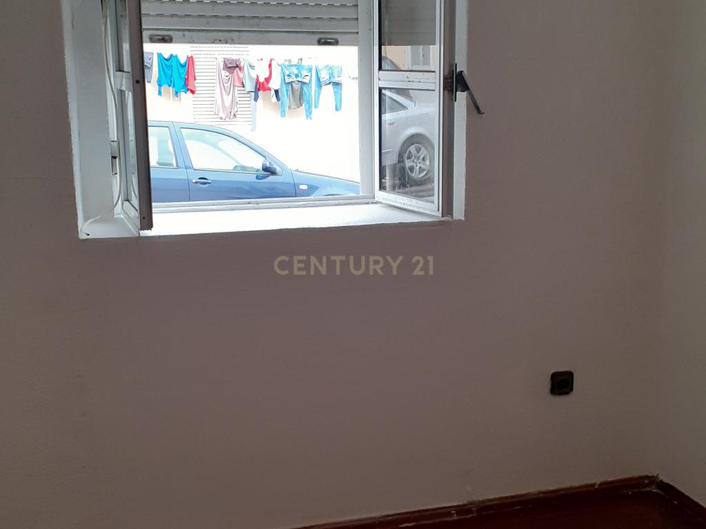Apartamento T2 -  Av. General Roçadas - Penha de França - Image 6