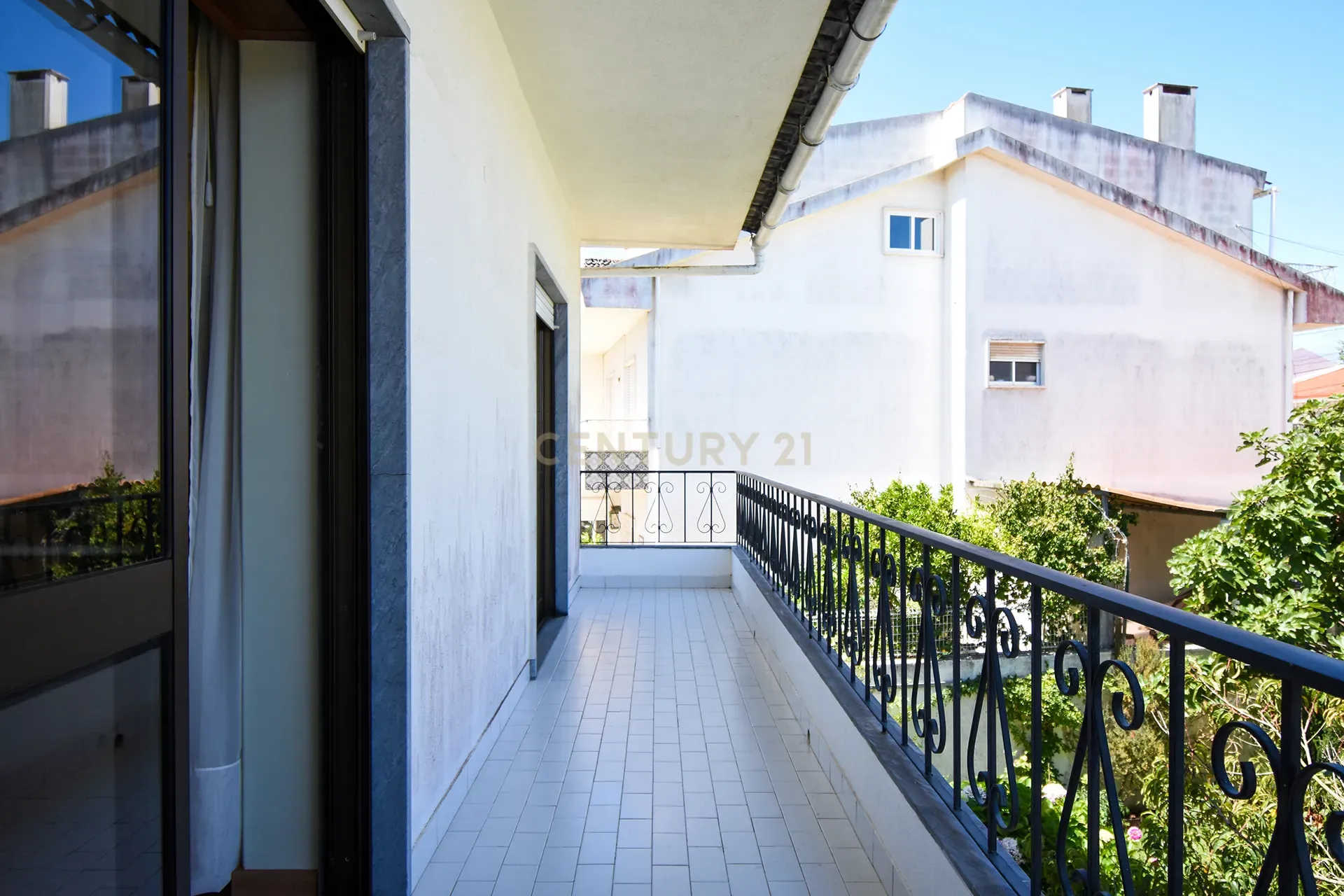 Fantástica Moradia T5 + Sótão, Jardim com 743m2 de área privativa - Image 54