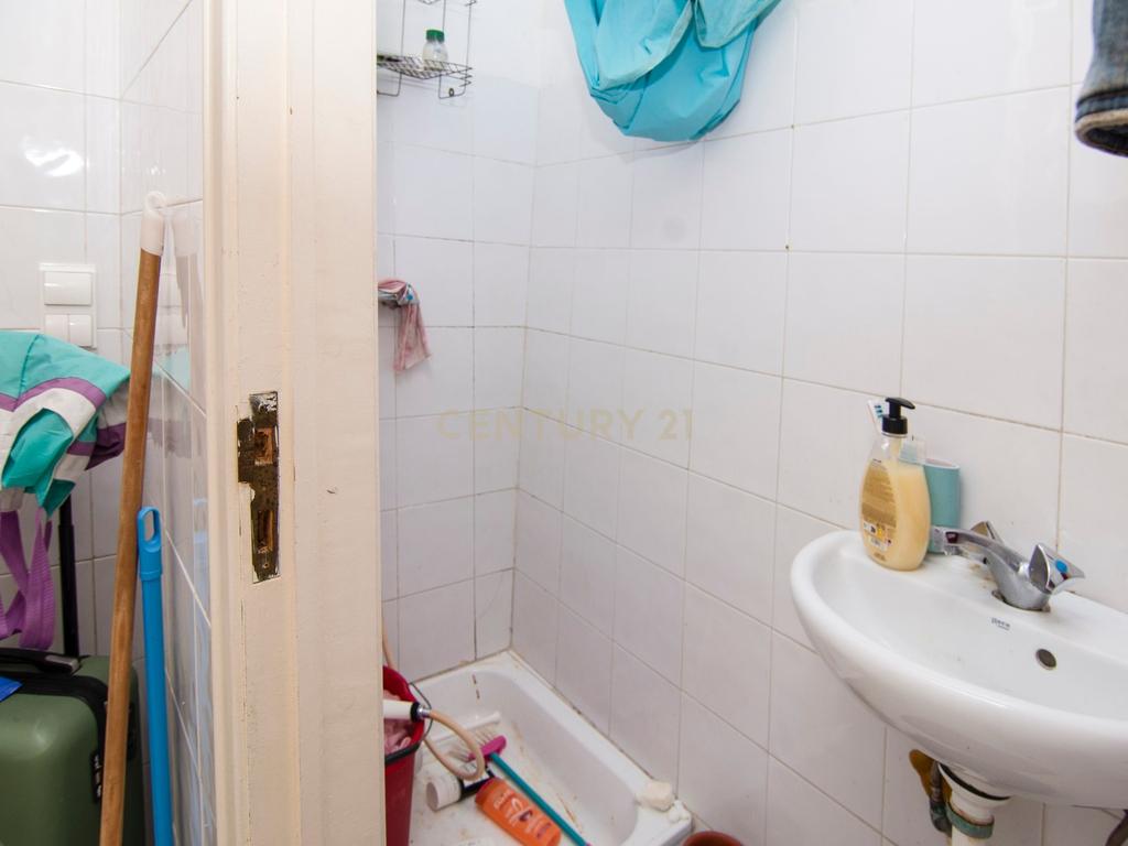 Apartamento T0 em Alfama, Lisboa – Investimento com Potencial e Rentabilidade Atrativa - Image 6