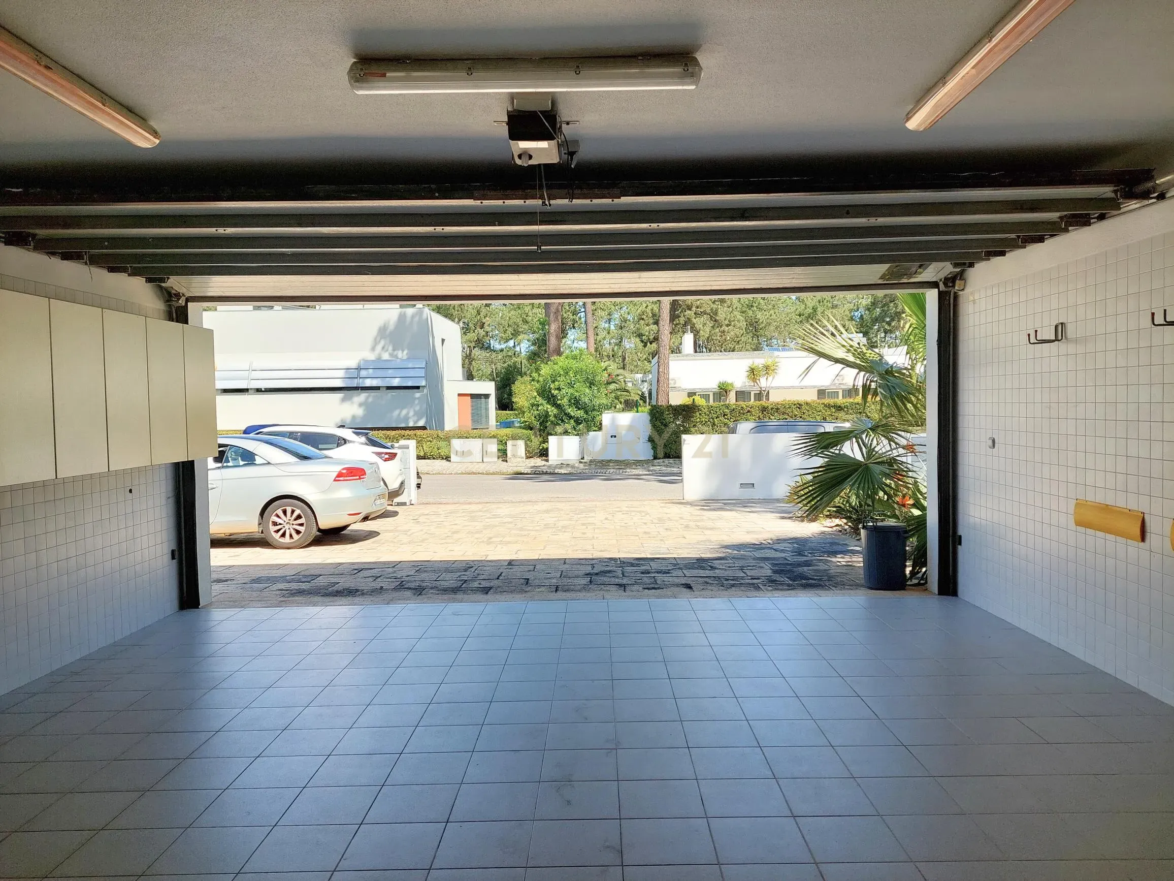Moradia T4 | Grande terreno com 1760m2 | Piscina - Image 38