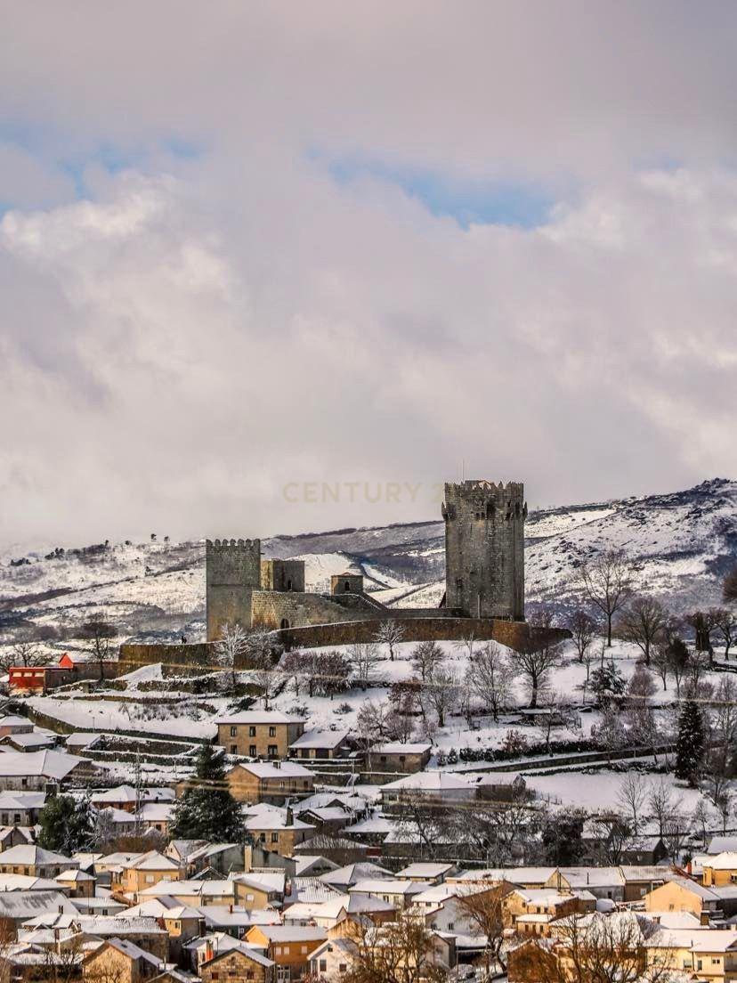 Imóvel com negócio em Montalegre. - Image 20