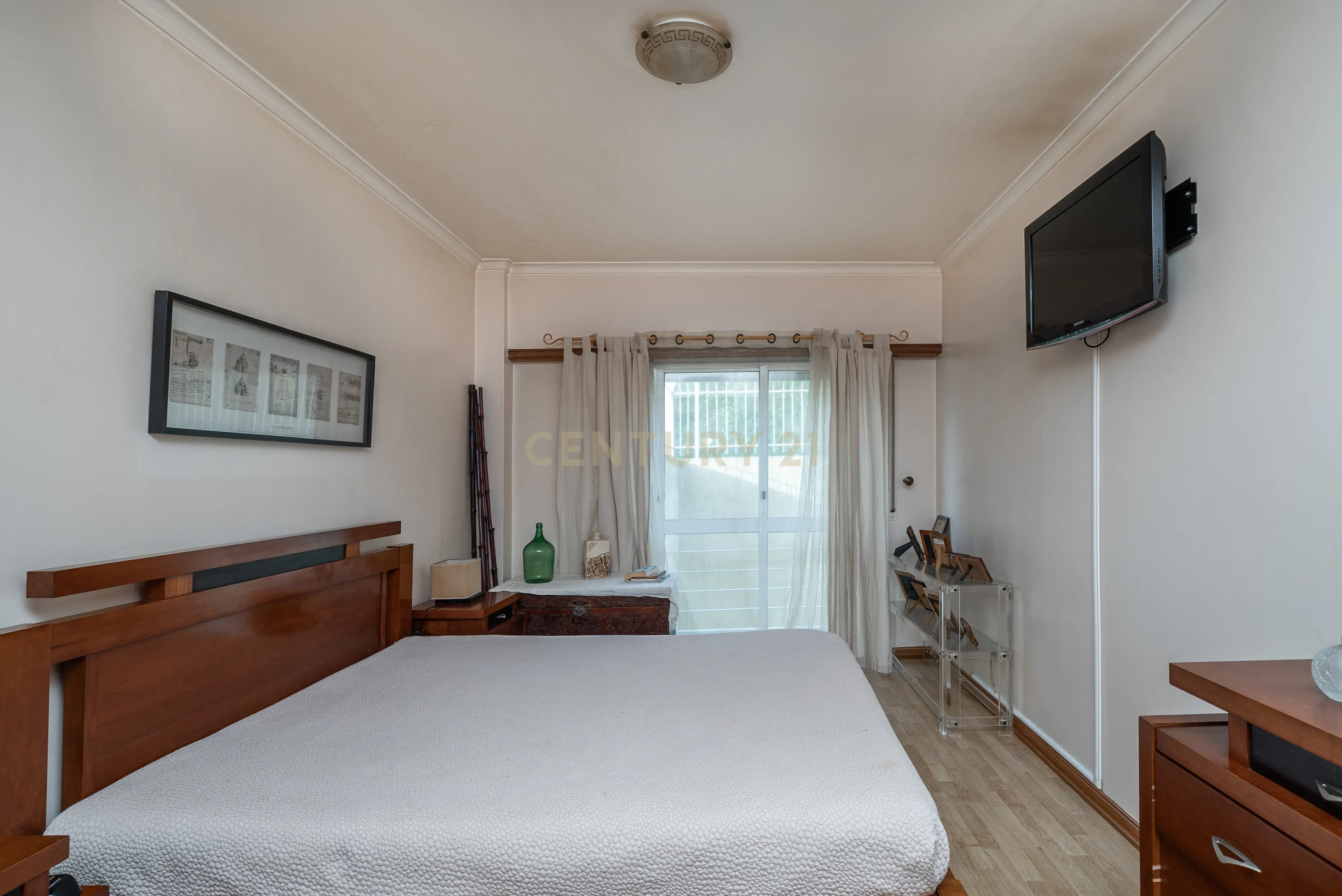 T3 com 140 m² e Arrecadação – Monte Abraão, Queluz - Image 18