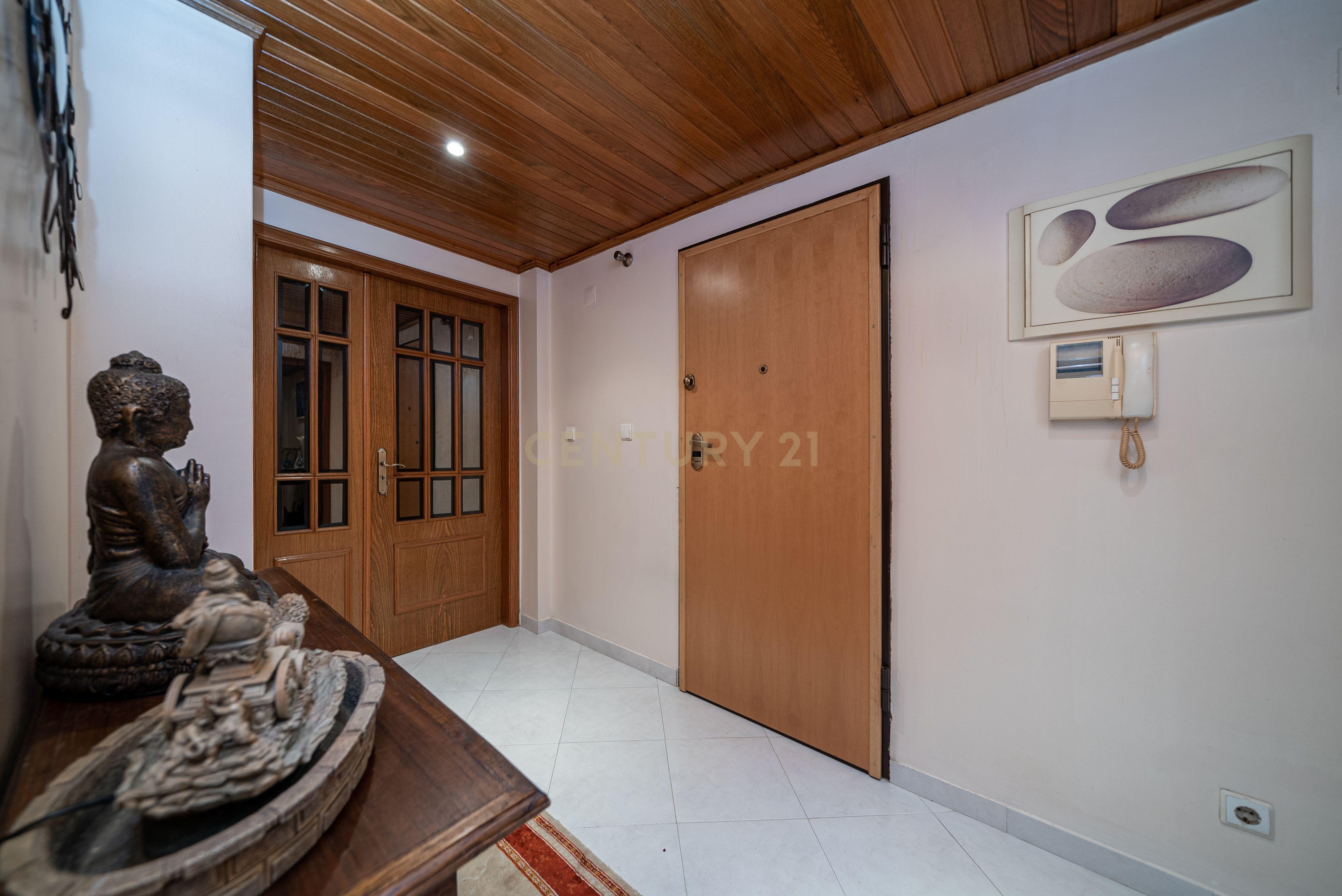 T3 com 140 m² e Arrecadação – Monte Abraão, Queluz - Image 28