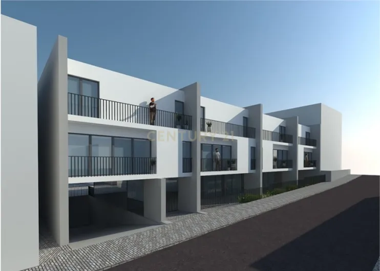 Terreno com licença construção paga - 4 moradias - Image 4