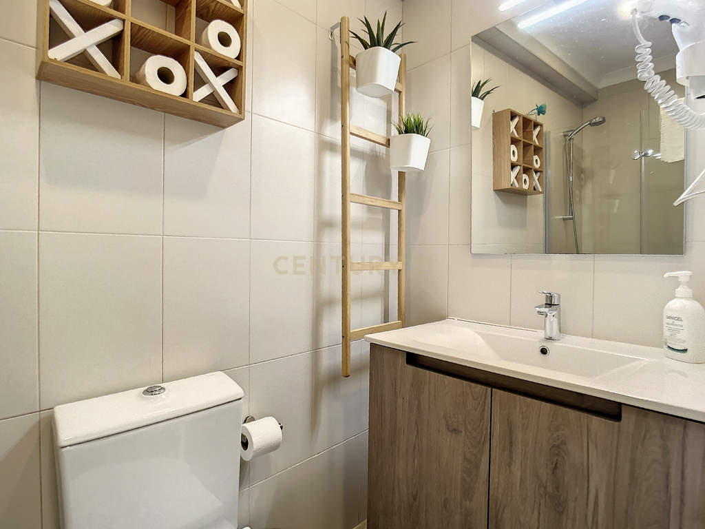 Predio na zona Histórica Duplex pertíssimo da Praia - Image 12