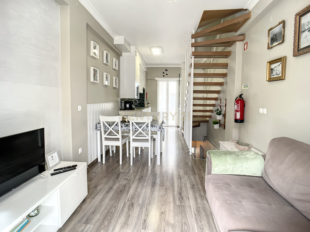 Predio na zona Histórica Duplex pertíssimo da Praia - Image 14