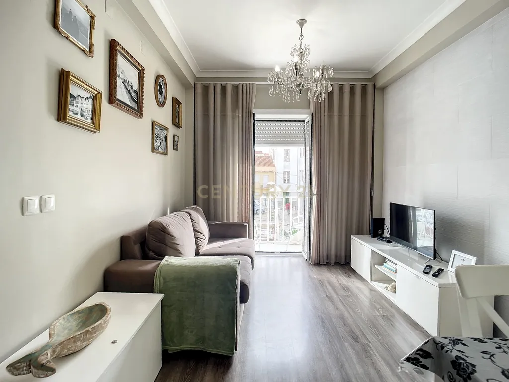 Predio na zona Histórica Duplex pertíssimo da Praia - Image 10