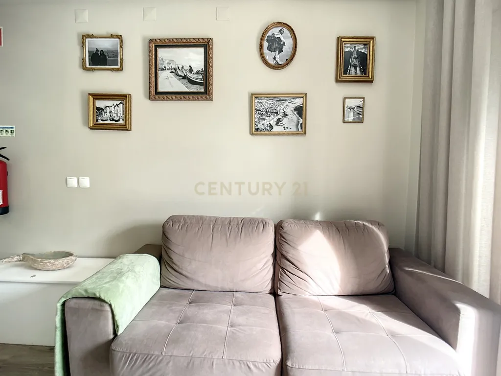 Predio na zona Histórica Duplex pertíssimo da Praia - Image 3