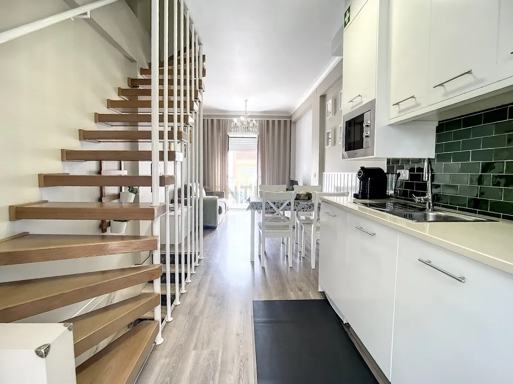 Predio na zona Histórica Duplex pertíssimo da Praia - Image 6