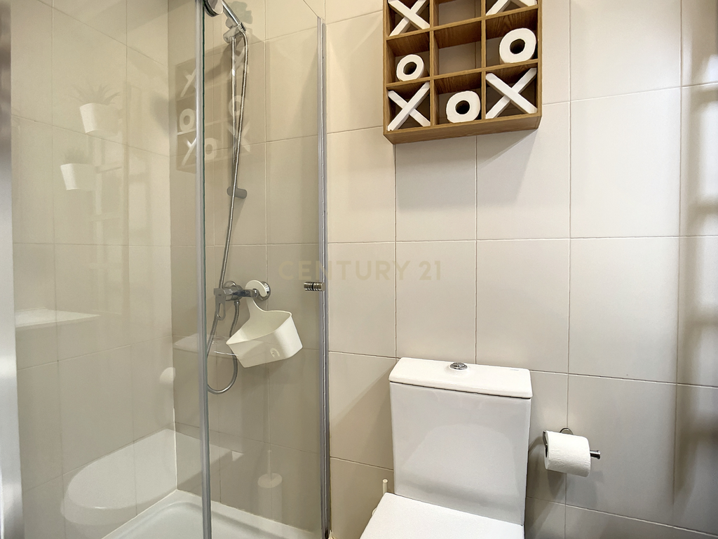 Predio na zona Histórica Duplex pertíssimo da Praia - Image 17