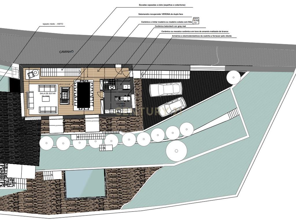 Terreno em Valdigem, com uma área total de 3.350m², oferece vistas panorâmicas sobre o Rio Douro. Tem licença para a construção de uma casa com seis quartos (T6), além de uma vasta área de terreno com vinhas antigas de categoria A. - Image 57