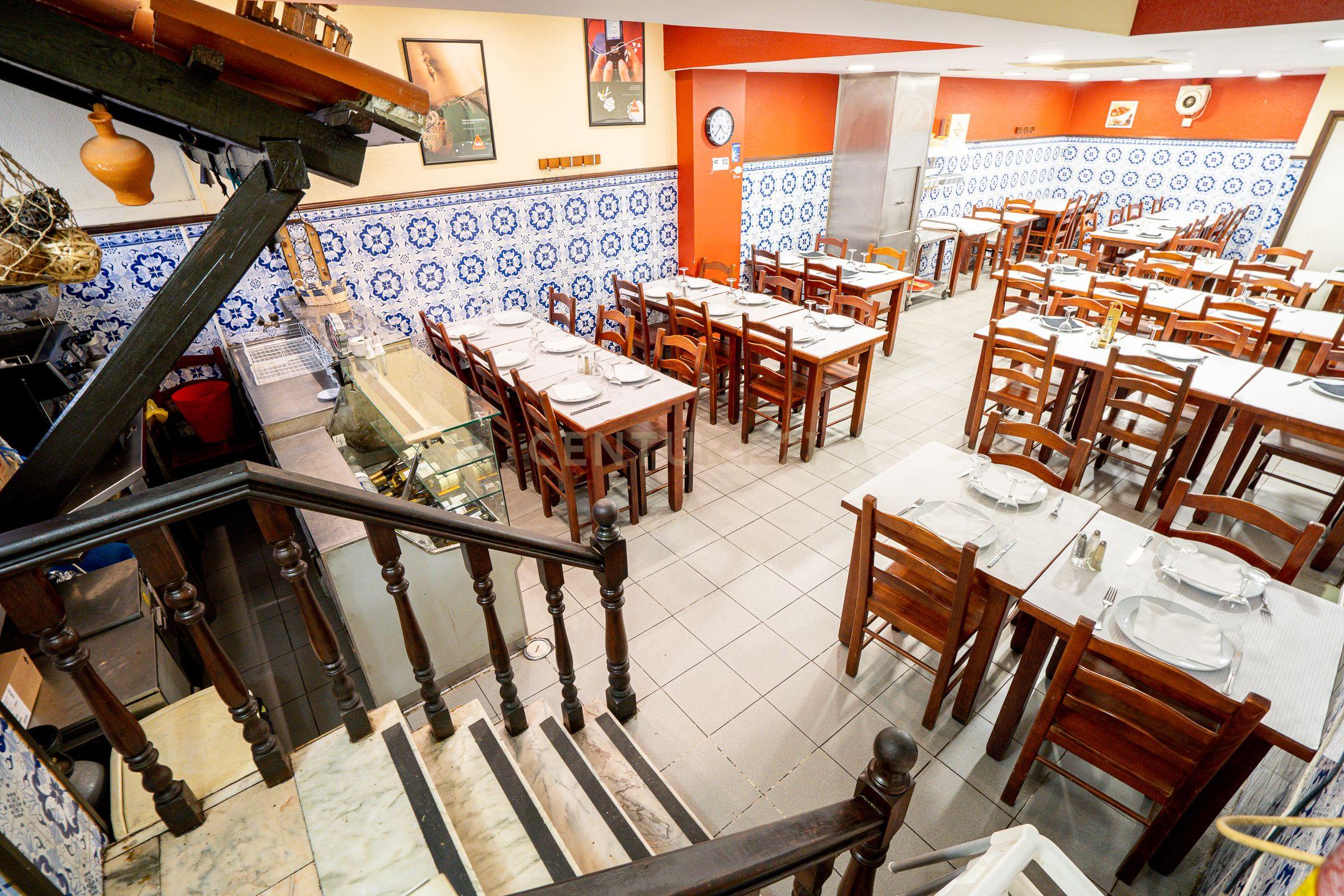RESTAURANTE 134 m2 EM ALFRAGIDE, TRADIÇÃO E CLIENTELA FIDELIZADA 100 LUGARES SENTADOS MAIS 20 LUGARES NA ESPLANADA - Image 14
