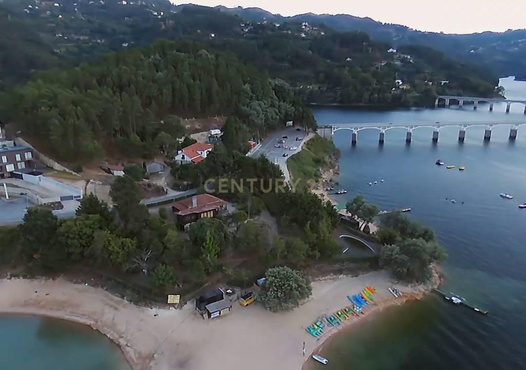 Quinta com água Nascente na Zona de Gerês - Image 36