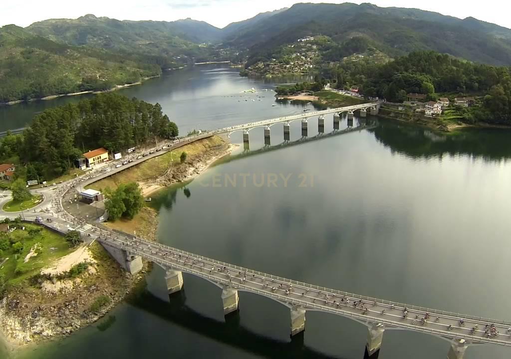 Quinta com água Nascente na Zona de Gerês - Image 33
