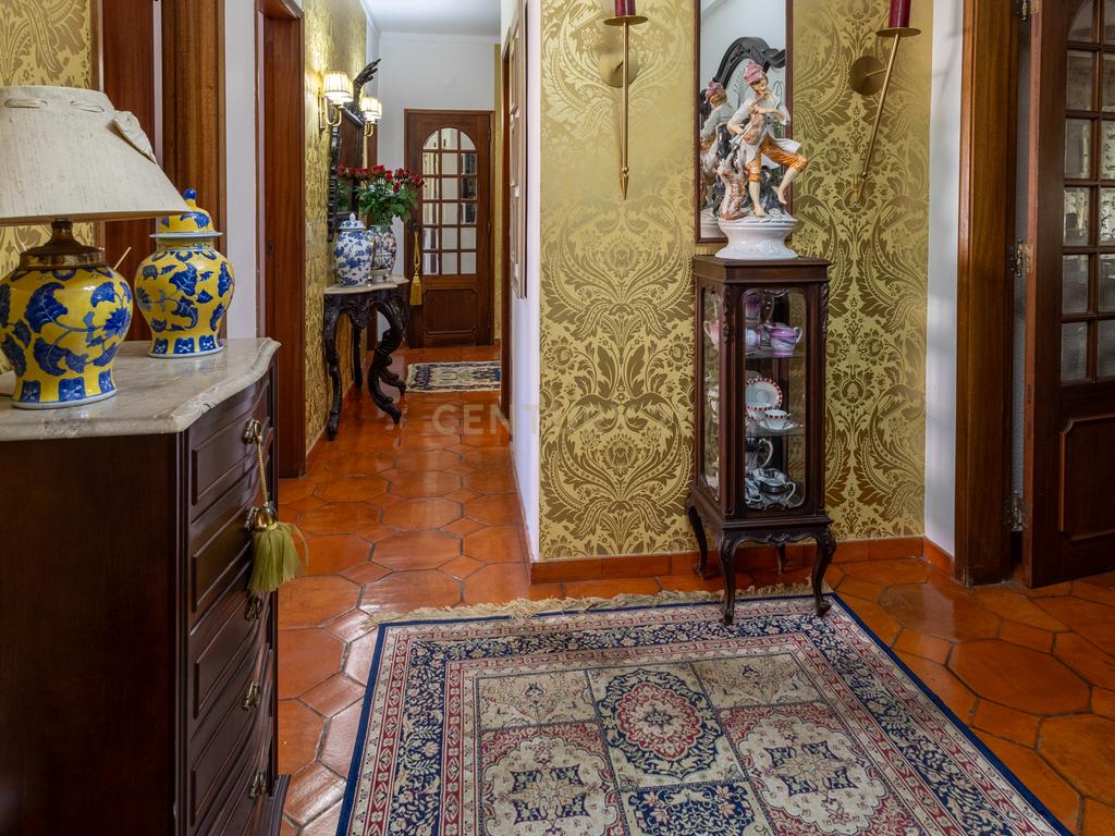 Apartamento T3 no centro do Montijo - Image 2