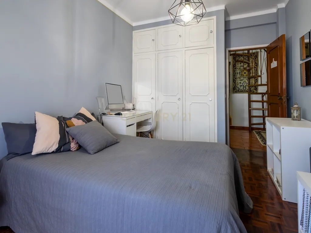 Apartamento T3 no centro do Montijo - Image 11