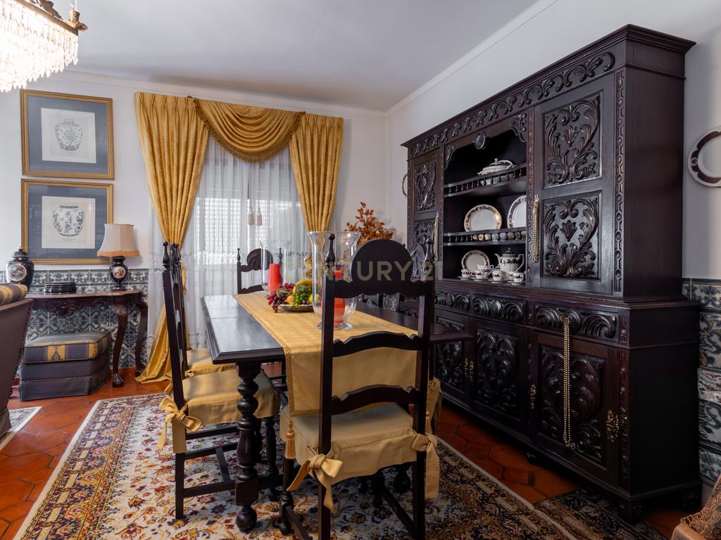 Apartamento T3 no centro do Montijo - Image 5